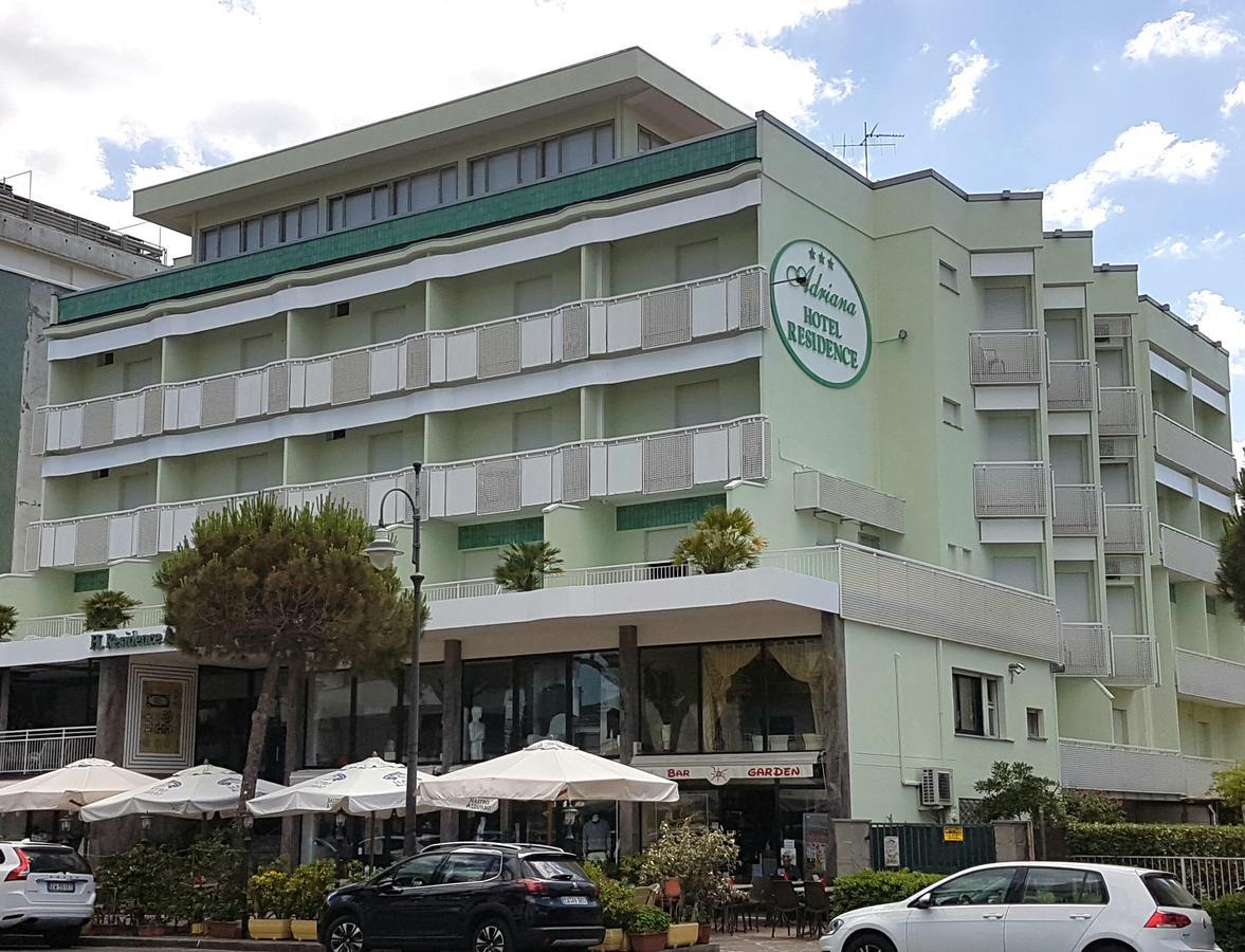Hotel Residence Adriana Cesenatico Exterior foto